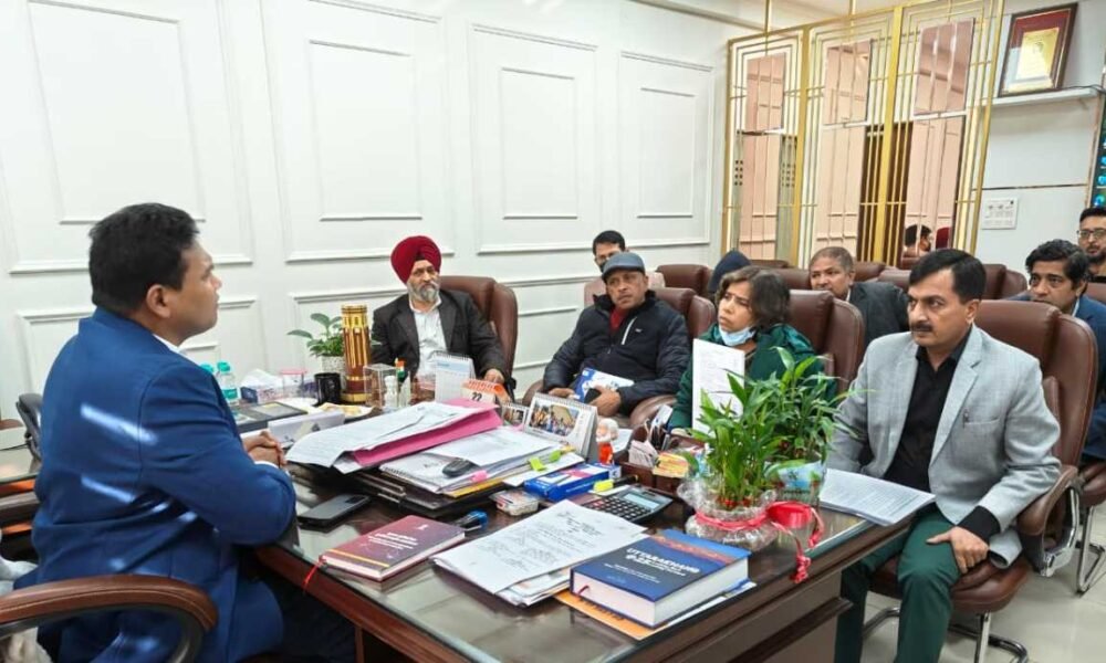 *स्वास्थ्य सचिव के हस्तक्षेप से दून मेडिकल कॉलेज में सफाई कर्मचारियों की हड़ताल समाप्त, सफाई व्यवस्था बहाल