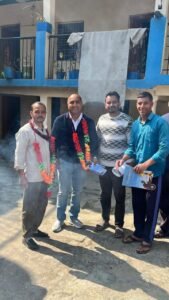 पूर्व ब्लॉक प्रमुख प्रदीप रमाेला ने जन आशीर्वाद यात्रा के तहत पट्टी रौणद रमाेली क्षेत्र में किया जनसंपर्क।