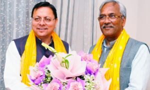 मुख्यमंत्री ने पूर्व मुख्यमंत्री से की शिष्टाचार भेंट, दी होली की शुभकामनाएं…