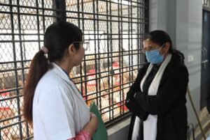 जिलाधिकारी टिहरी द्वारा राजकीय कुक्कुट प्रक्षेत्र छाम का किया निरीक्षण।