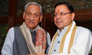 पूर्व मुख्यमंत्री विजय बहुगुणा ने मुख्यमंत्री धामी से की शिष्टाचार भेंट…
