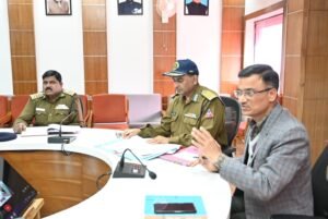 अधिकारियों को कार्यों में गुणवत्ता, पारदर्शिता एवं समयबद्धता के दिए कड़े निर्देश।