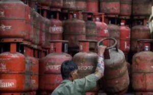 टिहरी गढ़वाल में घरेलू एलपीजी गैस की समस्या सामान्य।