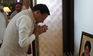 काशीपुर में मुख्यमंत्री ने जताया शोक, विधायक त्रिलोक सिंह चीमा के परिजनों से मिले…