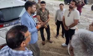 दिल्ली-देहरादून कॉरिडोर से जुड़ी 12 किमी ग्रीनफील्ड बाईपास का डीएम ने किया निरीक्षण…