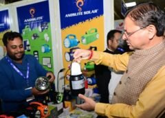 उद्योगों के लिए नियामक नहीं, सहयोगी की भूमिका निभा रही सरकार : धामी